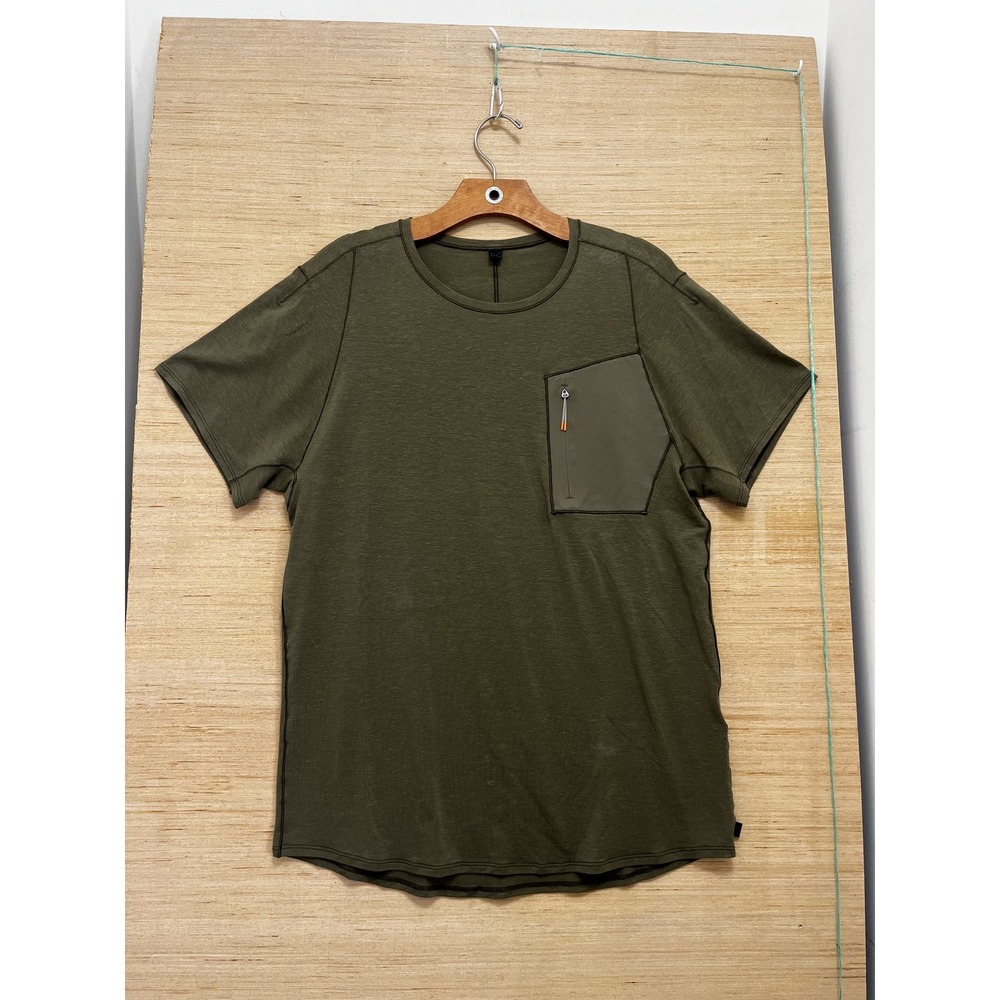Lululemon Shirt Mens‎ Medium Green Utility Pocket Zipper Tee Athletic Casual